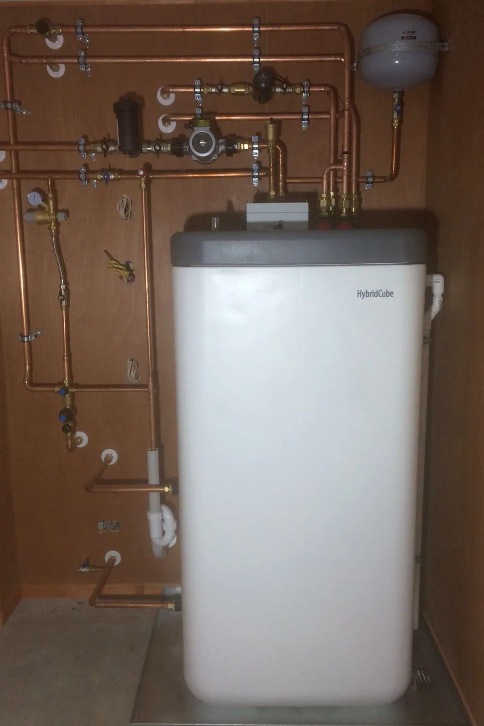 Hot water thermal store installed by Optum at West Meadows